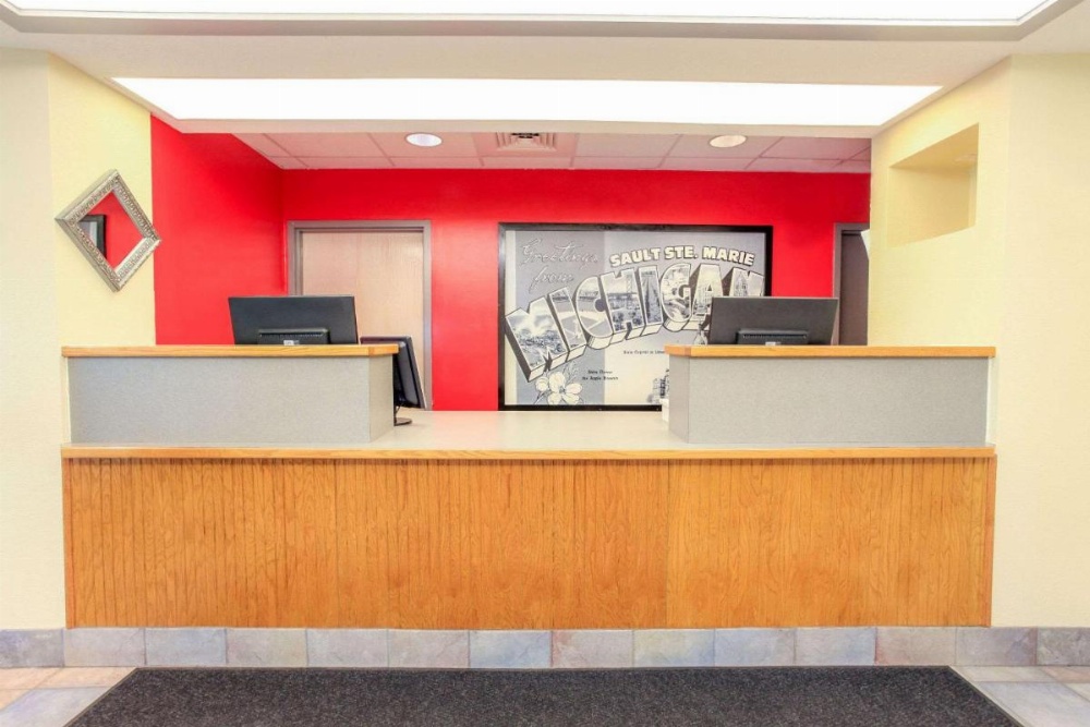 Super 8 by Wyndham Sault Ste. Marie Image 23