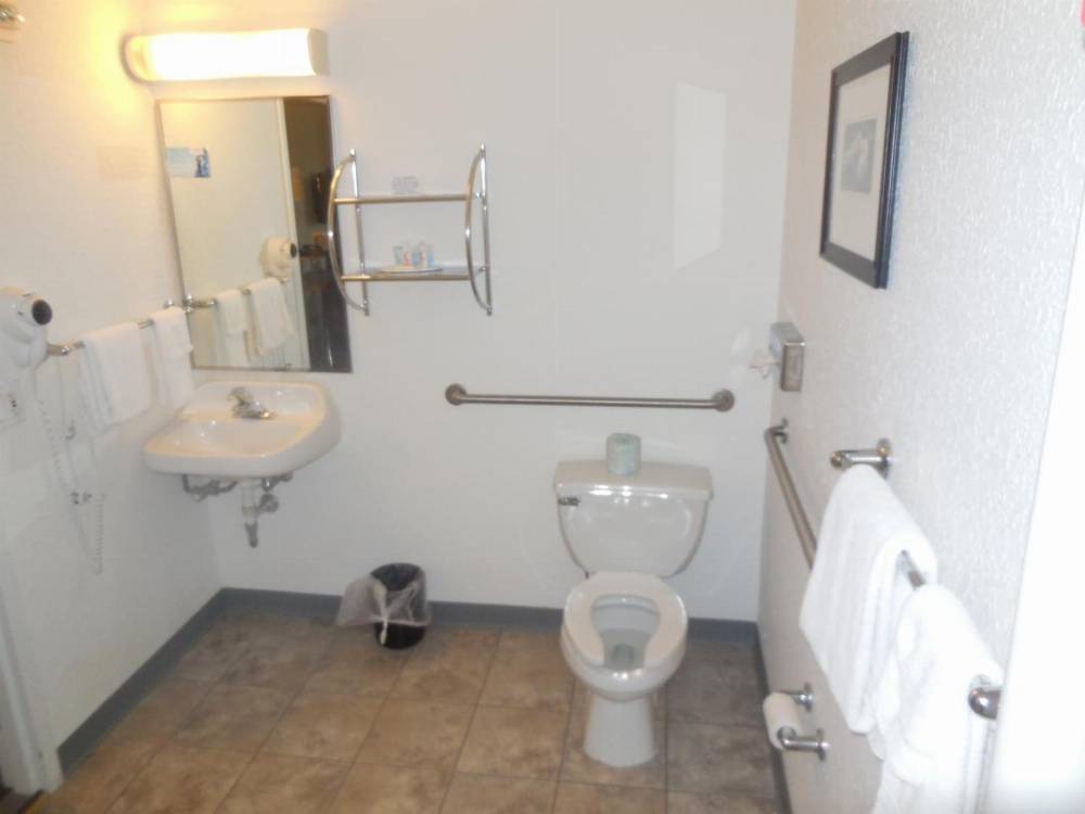 Super 8 by Wyndham Sault Ste. Marie Main image