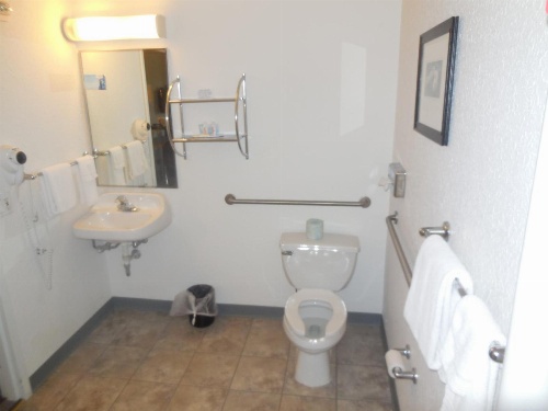 Super 8 by Wyndham Sault Ste. Marie image 3